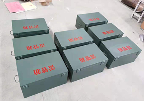 薛城炸药箱和雷管箱一般是怎么存放的？
